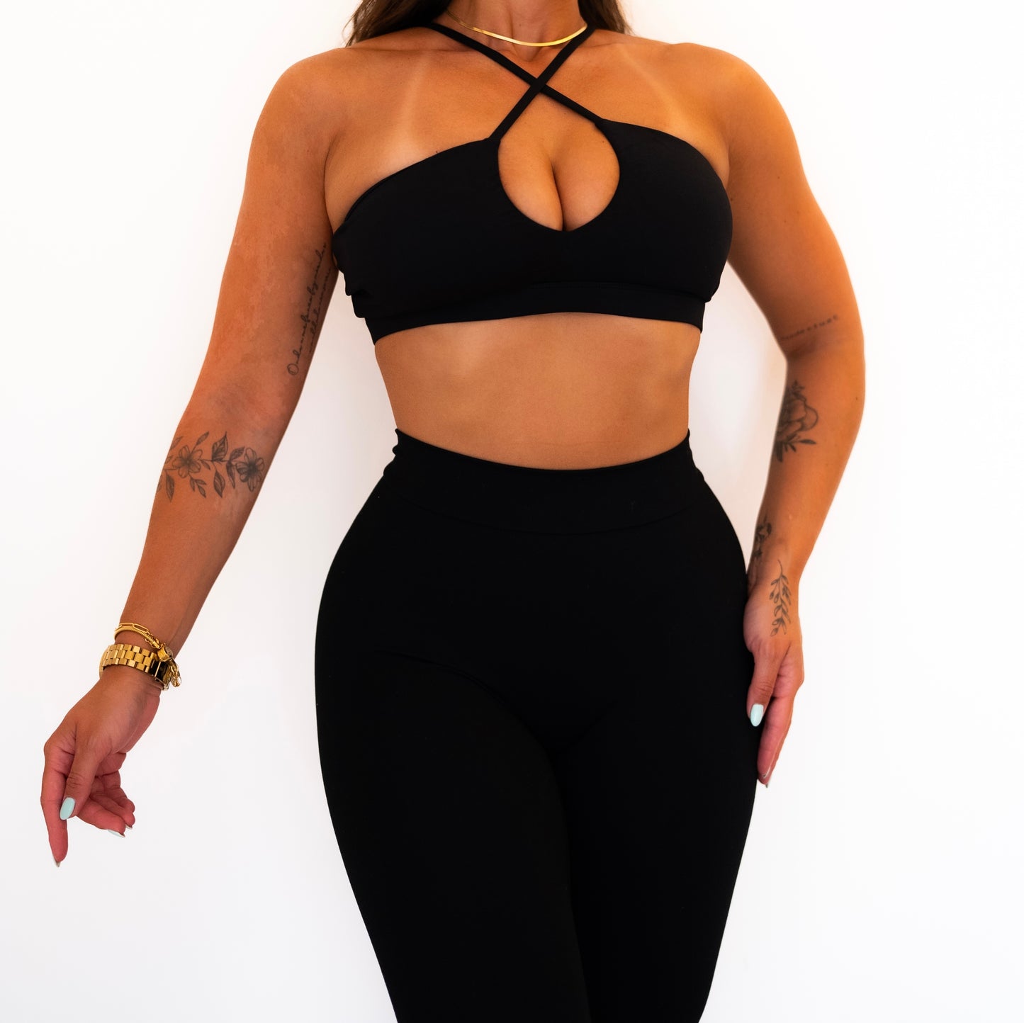Twist sports bra